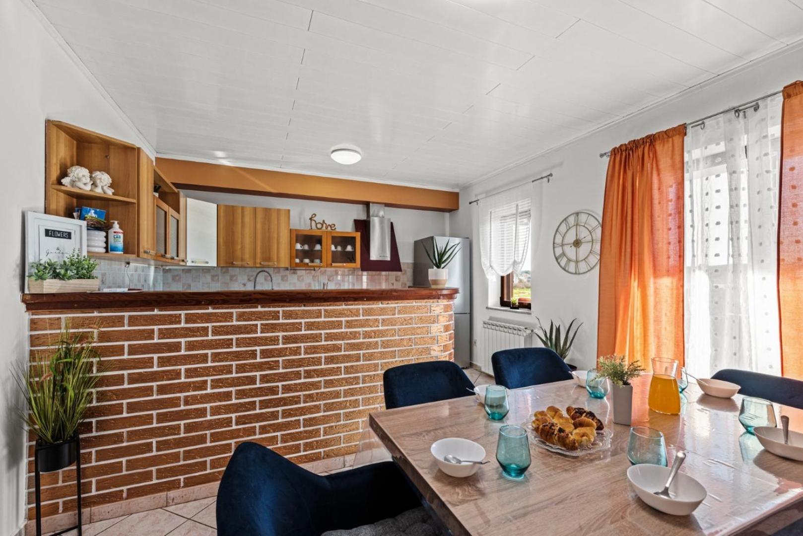 Sea View Apartments With Shared Pool ポメル エクステリア 写真