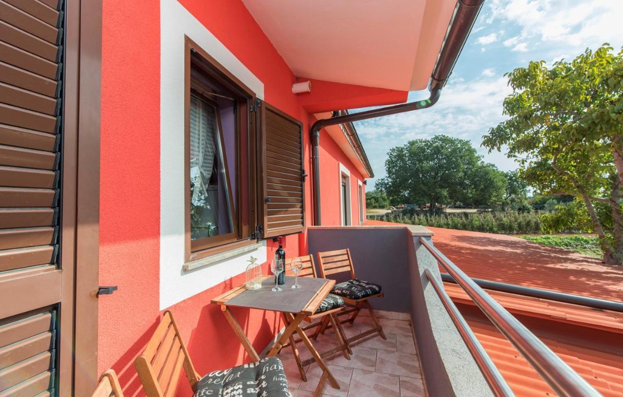 Sea View Apartments With Shared Pool ポメル エクステリア 写真